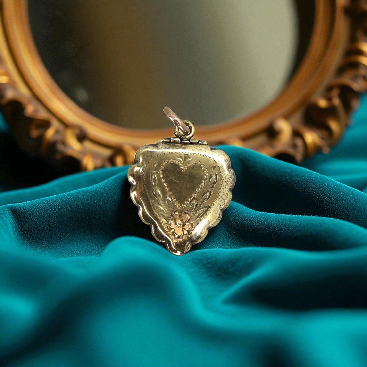 Vintage Puffy Heart Locket Gold Filled - Petra Star