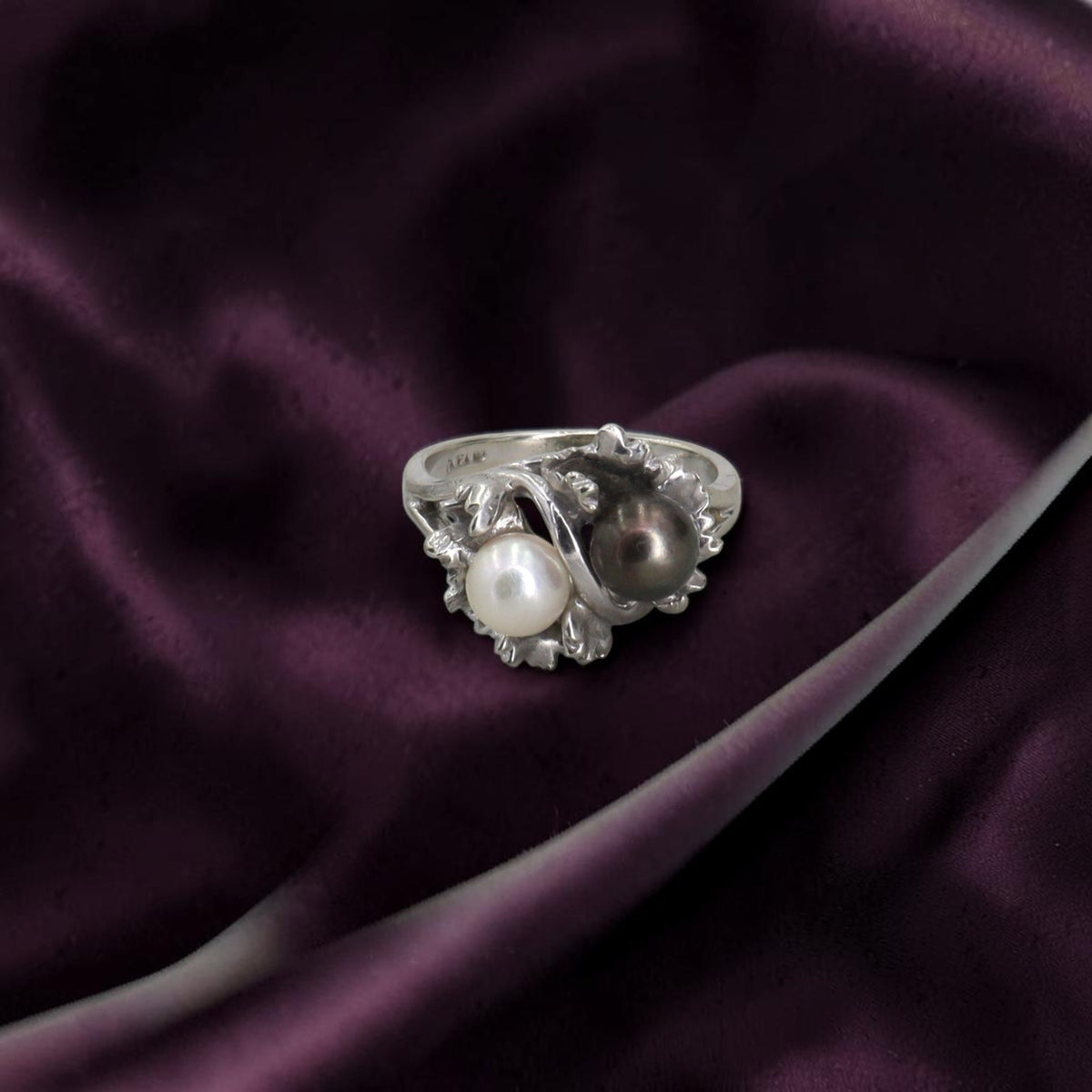 Vintage 14K White Gold Black & White Akoya Pearl Bypass Ring — Ornate Foliate Design, Circa 1990