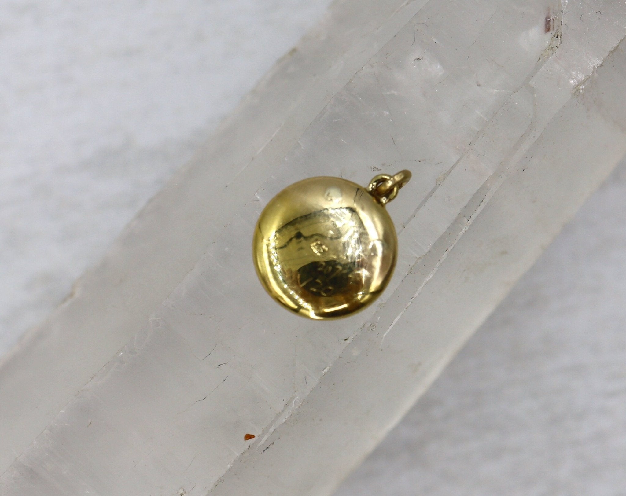 Antique Reverse-Painted Essex Crystal Ox Pendant in 18k Yellow Gold - Petra Star