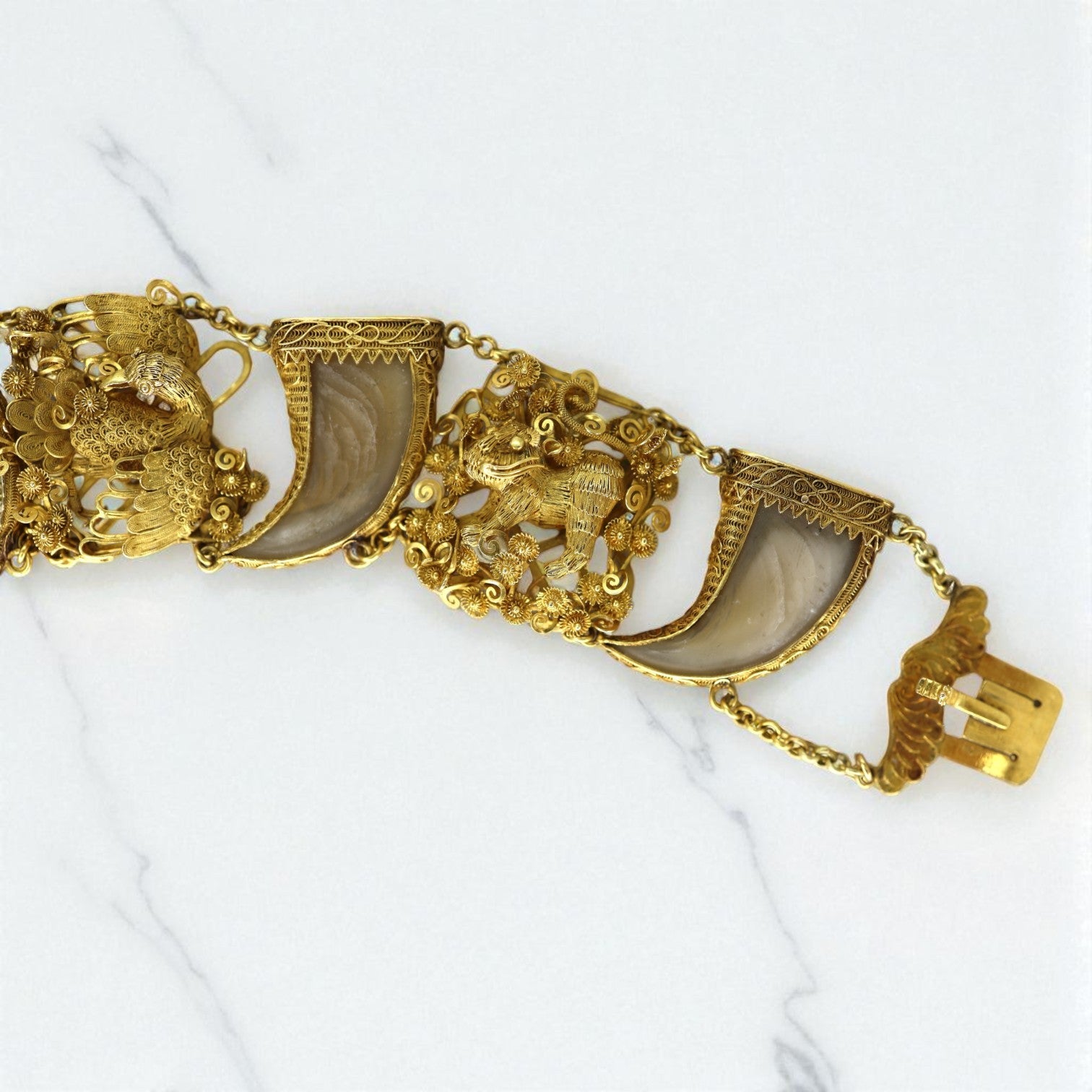 Antique Tiger’s Claw Pendant in 20k Gold with Cannetille Detail (c. Victorian British Raj) - Petra Star