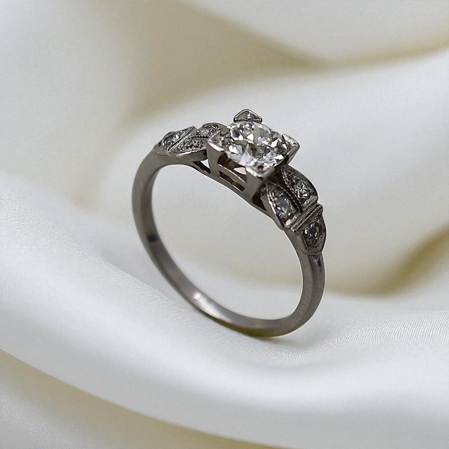 Art Deco Old European-Cut Diamond Ring in Platinum - Petra Star