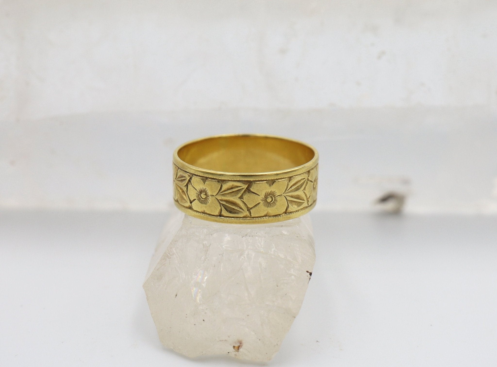 Art Nouveau 18k Floral Motif Cherry Blossom Band - Petra Star