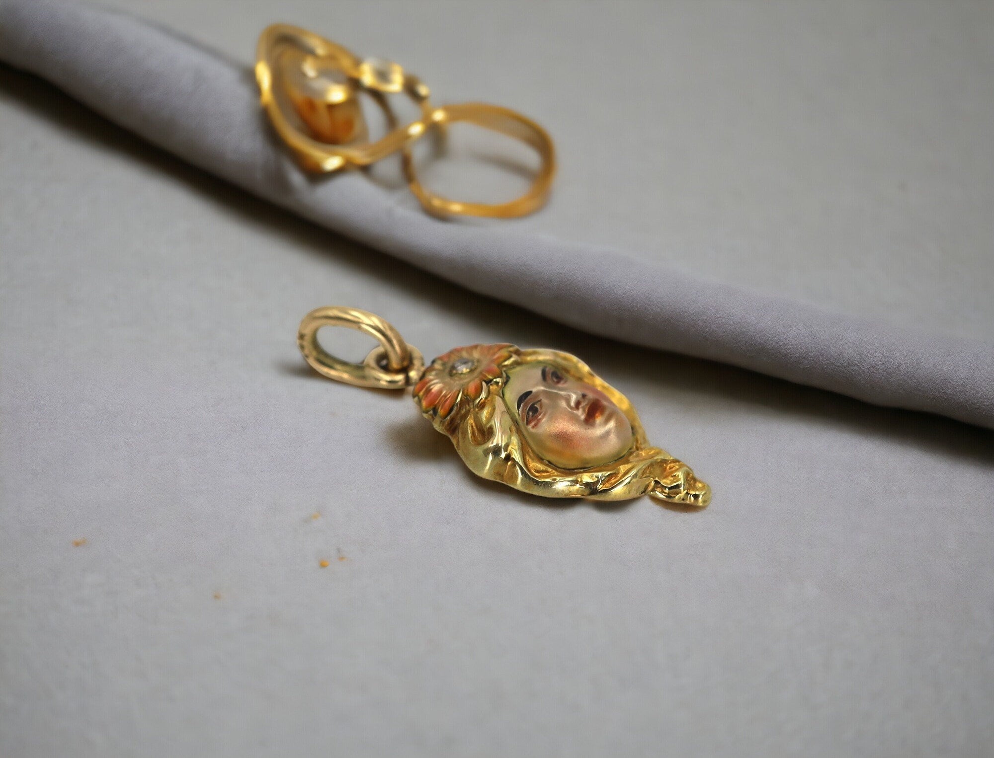 Art Nouveau Charm Enamel Woman Pendant - Petra Star