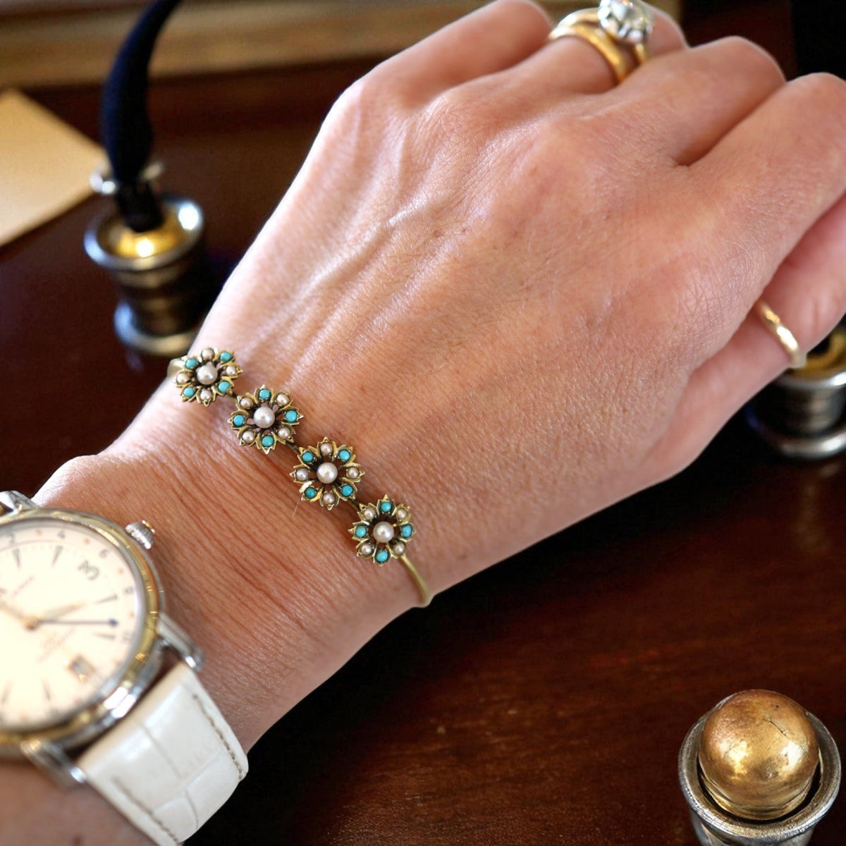 Art Nouveau Flower Bangle Bracelet - Petra Star