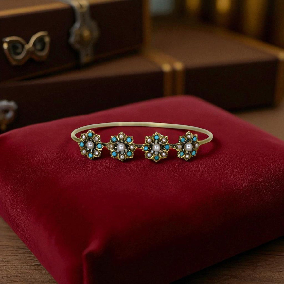 Art Nouveau Flower Bangle Bracelet - Petra Star