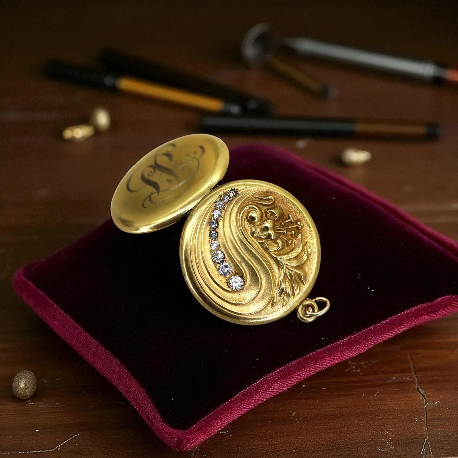 Art Nouveau Gold Locket With Monogram LRC - Petra Star