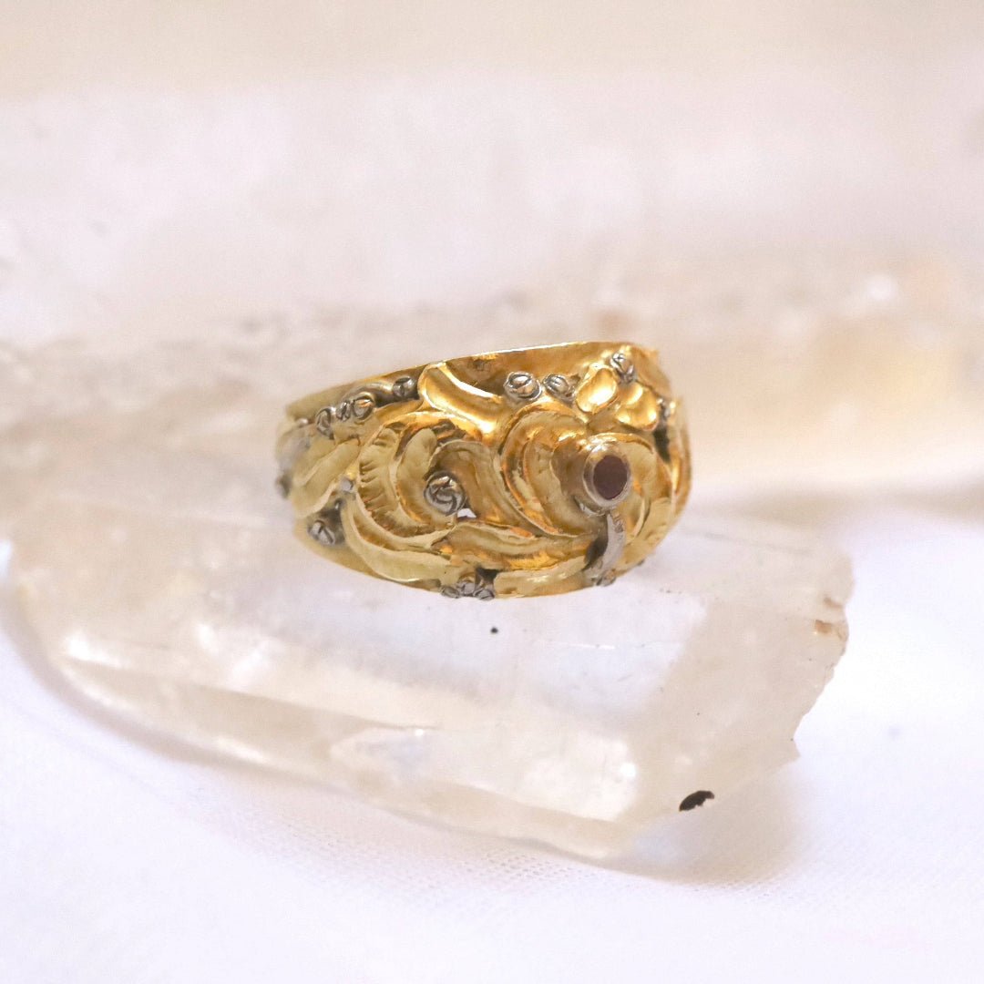 Art Nouveau Inspired Ruby Band in 18k Gold Hallmarked 1975 - Petra Star