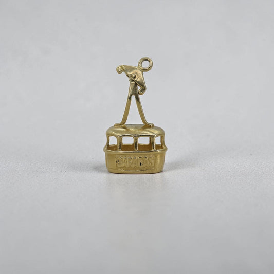Caracas Tranvía Charm — 18K Yellow Gold, Kinetic Top, Circa 1960 - Petra Star