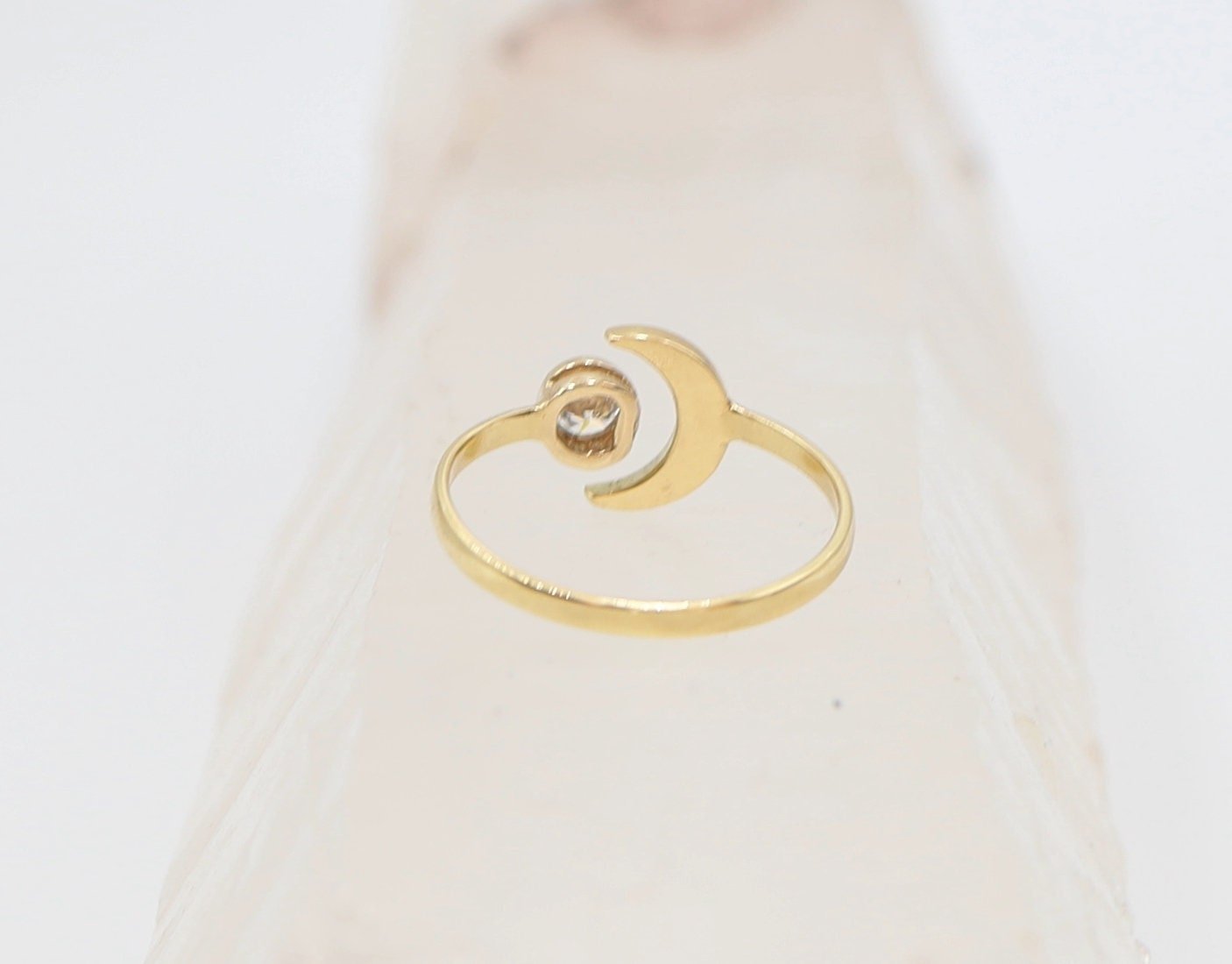 Crescent Moon and Diamond Ring in 18k Yellow Gold 0.18 cts H/I SI1 - JL290D - Petra Star