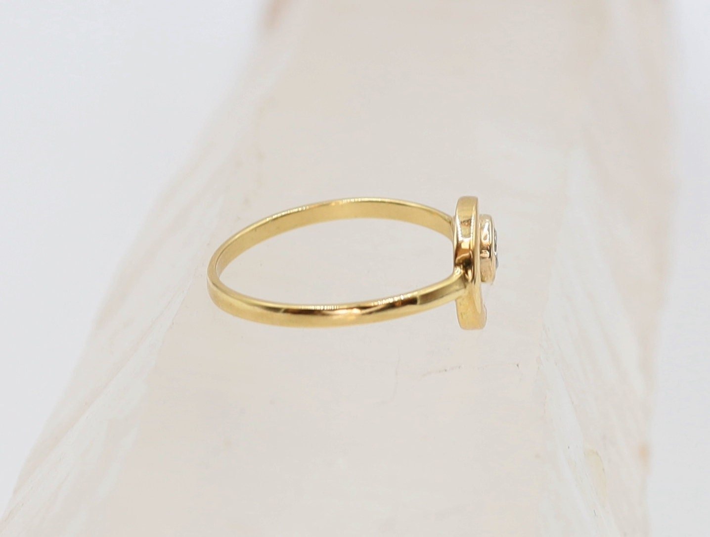Crescent Moon and Diamond Ring in 18k Yellow Gold 0.18 cts H/I SI1 - JL290D - Petra Star