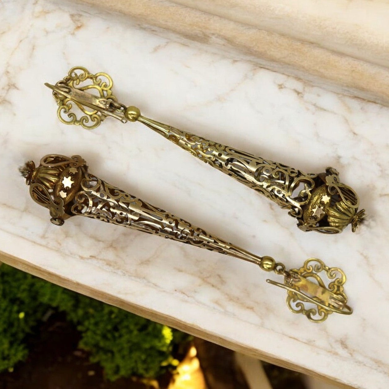Day-and-Night 14k Gold Georgian Lyre Torpedo Earrings - Petra Star