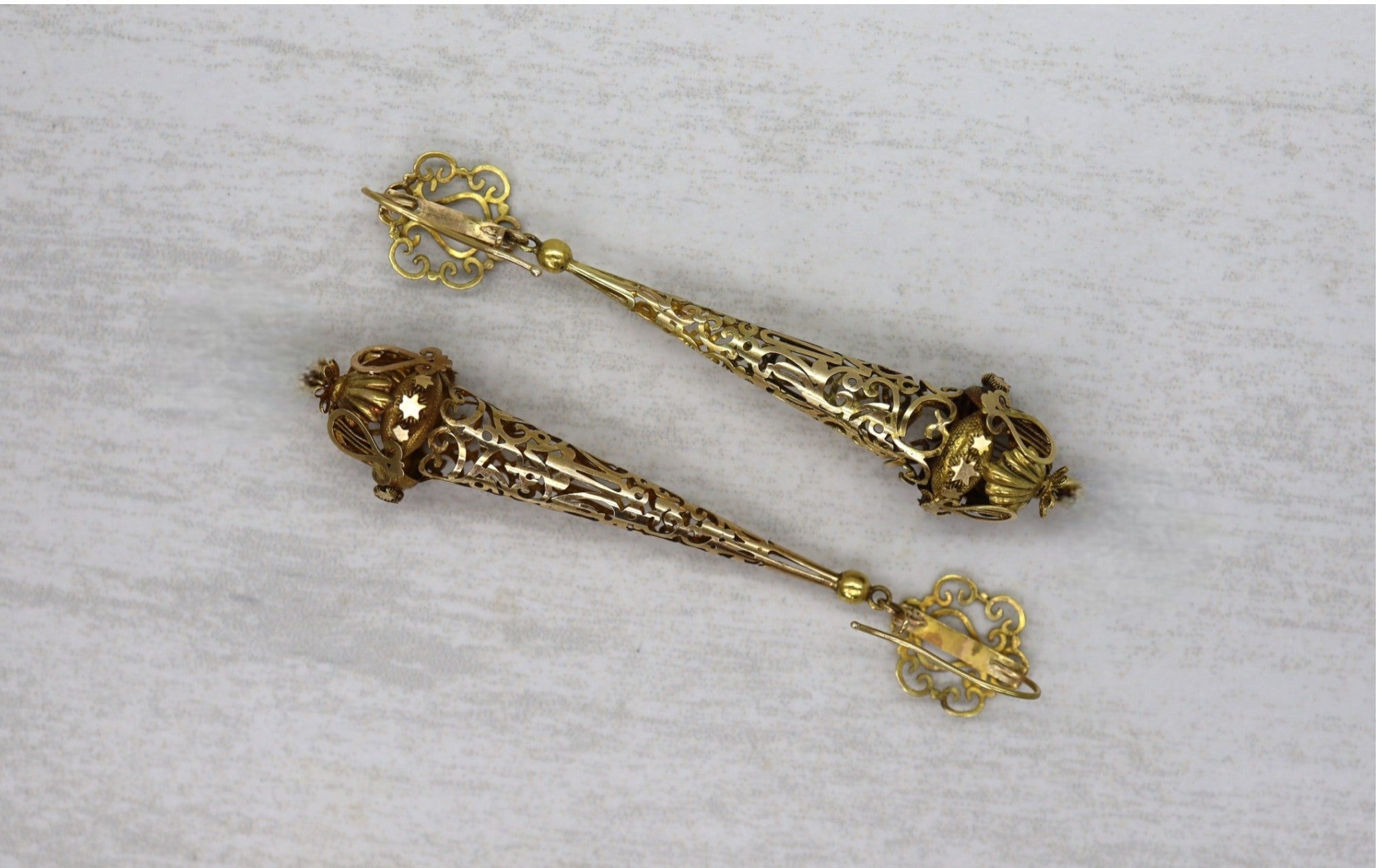 Day-and-Night 14k Gold Georgian Lyre Torpedo Earrings - Petra Star