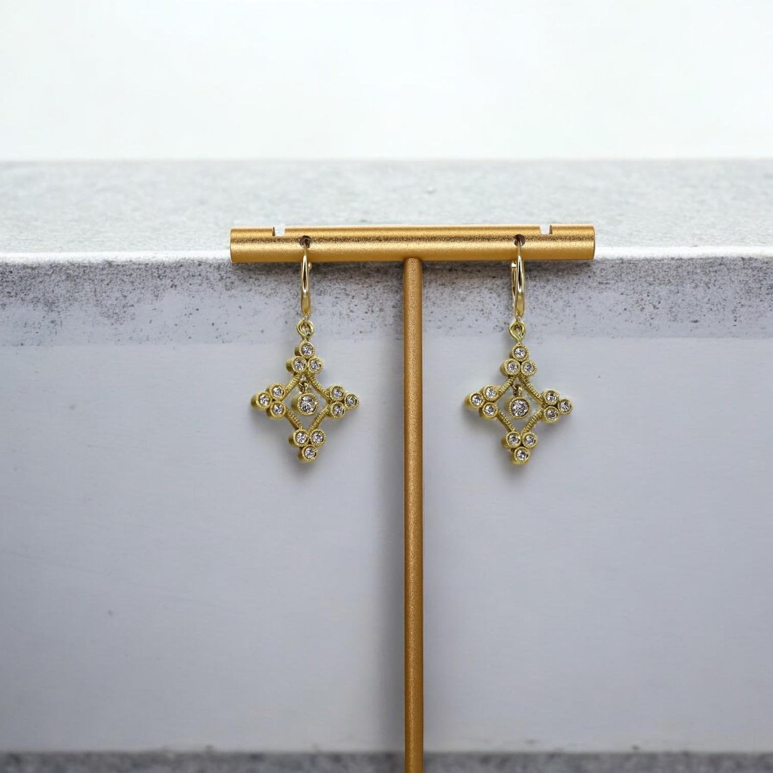 Diamond Chandelier Earrings in 18k Yellow Gold - Petra Star