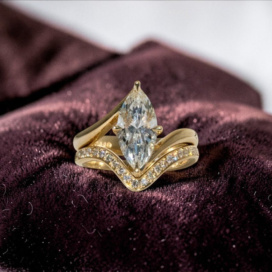 Diamond V Band For Marquise Solitaire - Petra Star