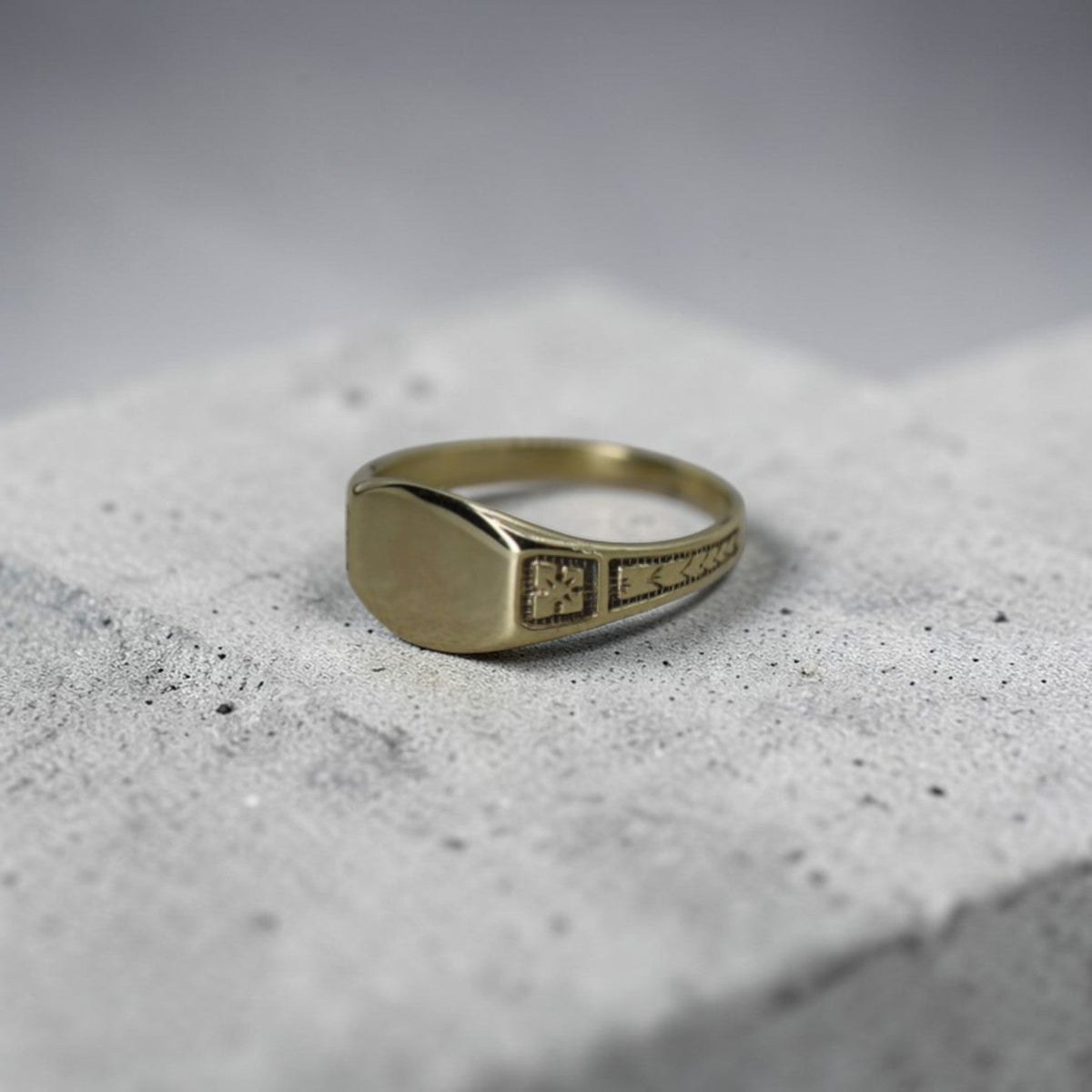 Edwardian Ostby & Barton Signet Ring – 10k Yellow Gold Pinky - Petra Star