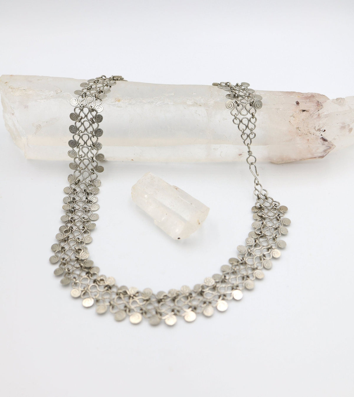 Egyptian-Style Wide Mesh Necklace Collar - Petra Star