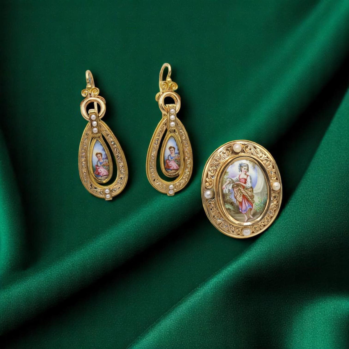 Fine French Victorian Painted Porcelain Earrings and Pendant / Brooch Parure - Petra Star