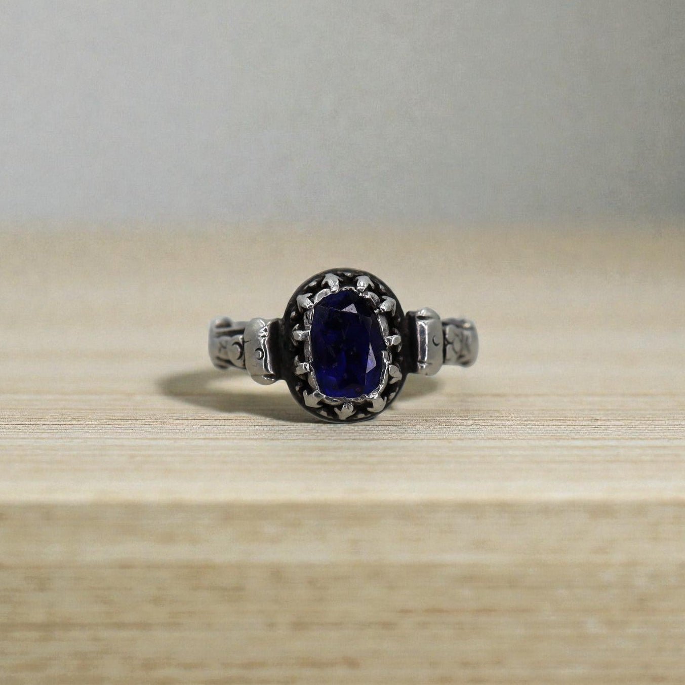 Georgian Silver Ring with Kyanite - Petra Star