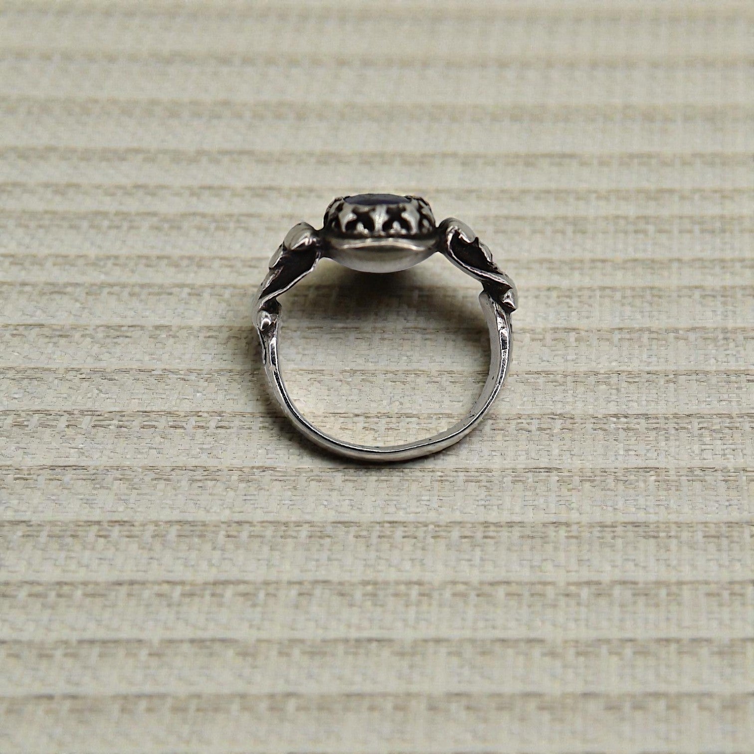 Georgian Silver Ring with Kyanite - Petra Star