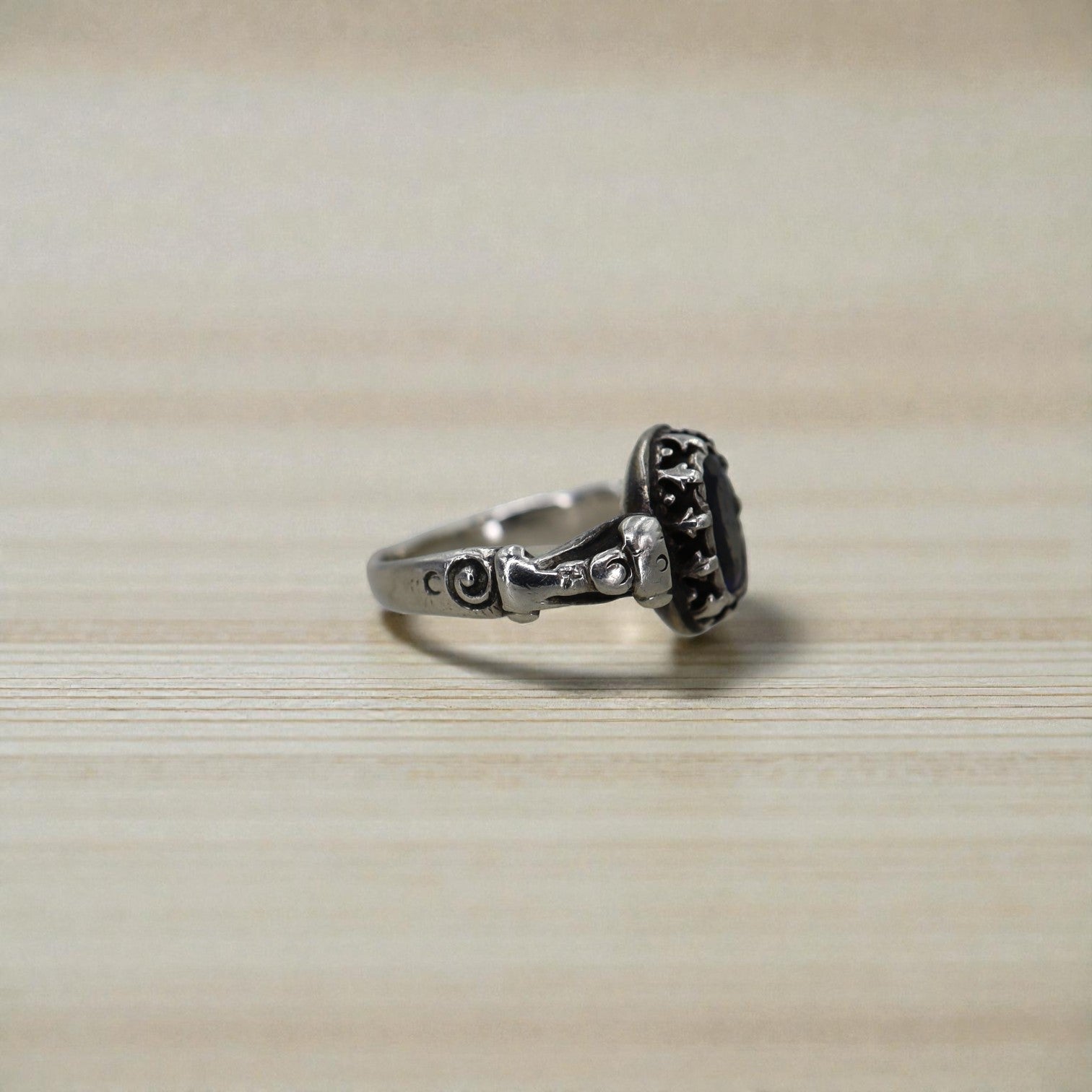 Georgian Silver Ring with Kyanite - Petra Star