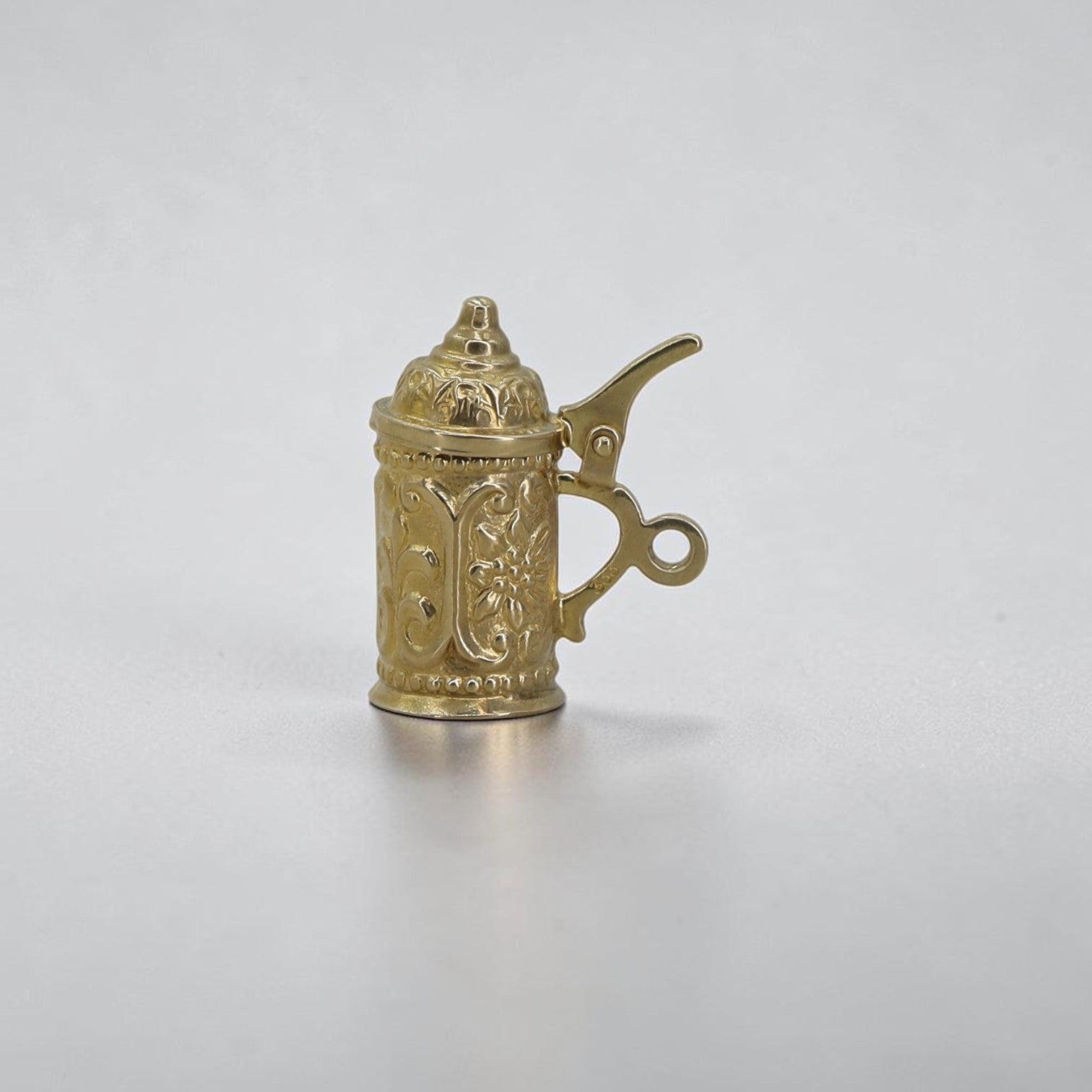 German Beer Stein Charm Opening Lid | 8k Yellow Gold 333 Hallmark | Mid-Century Vintage circa 1960s | Petra Star - Petra Star