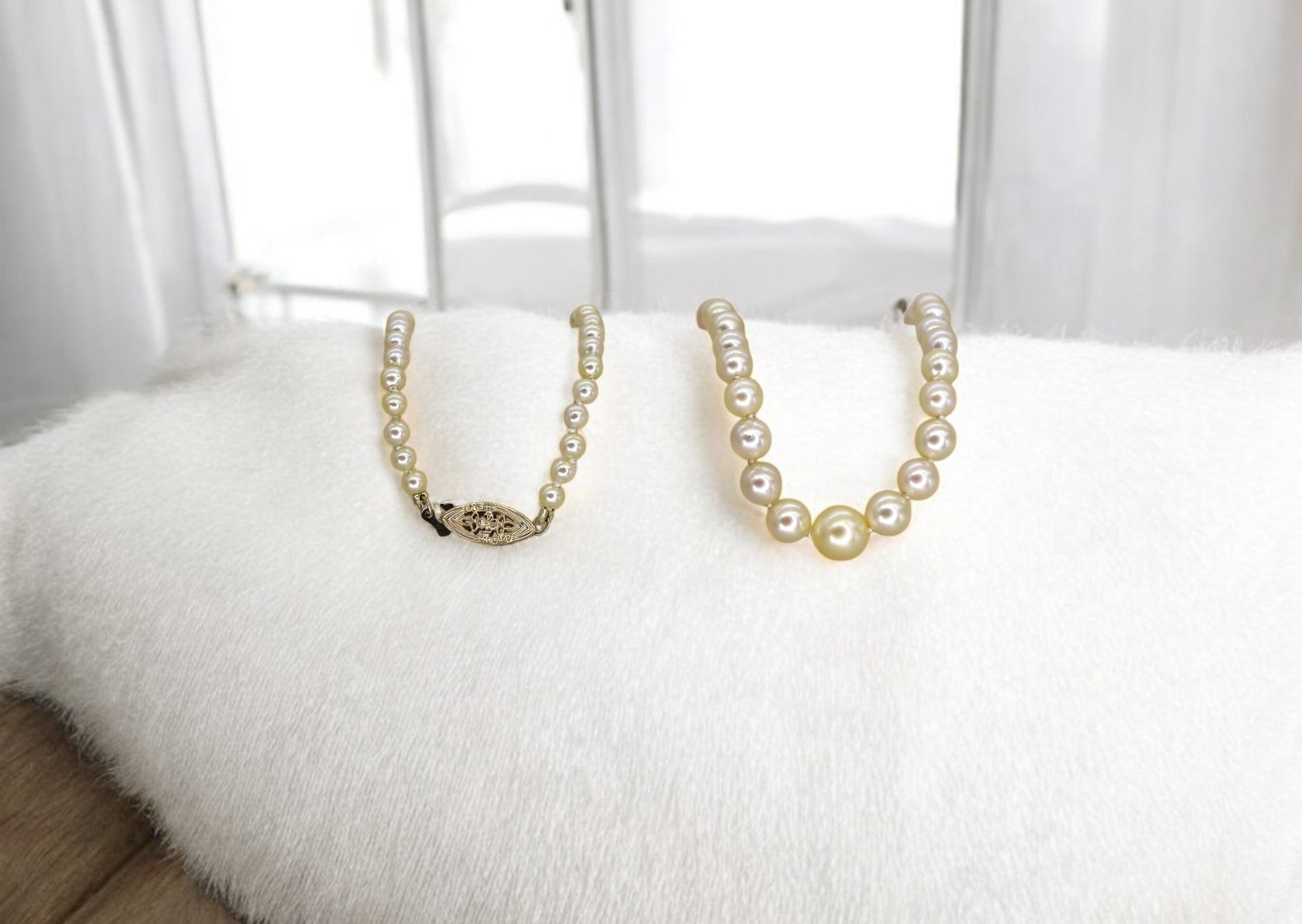 Graduated Pearl Necklace - Petra Star
