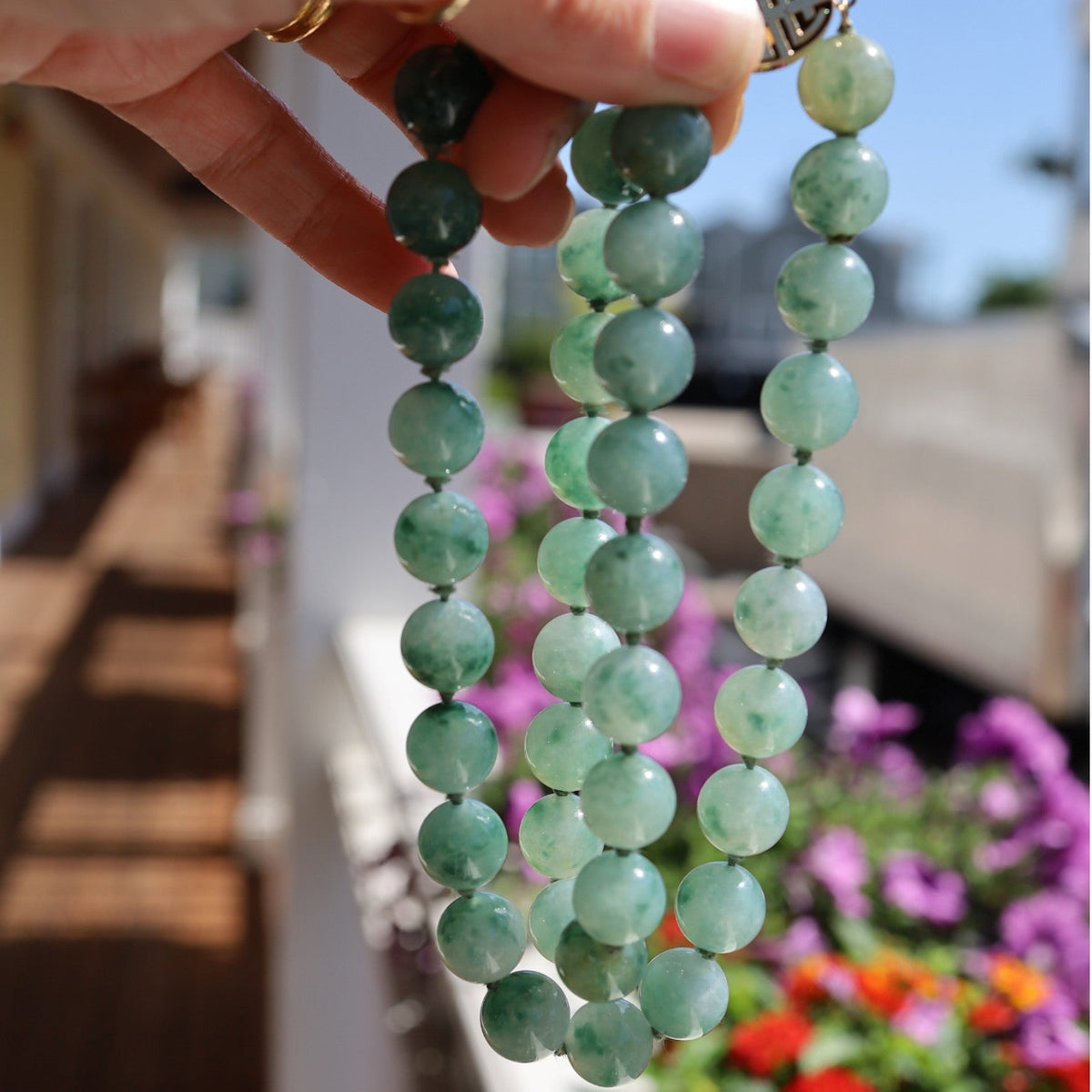 Gump’s of San Francisco 1960s Jade Bead Necklace in 14k Gold – 24", 13mm Beads - Petra Star