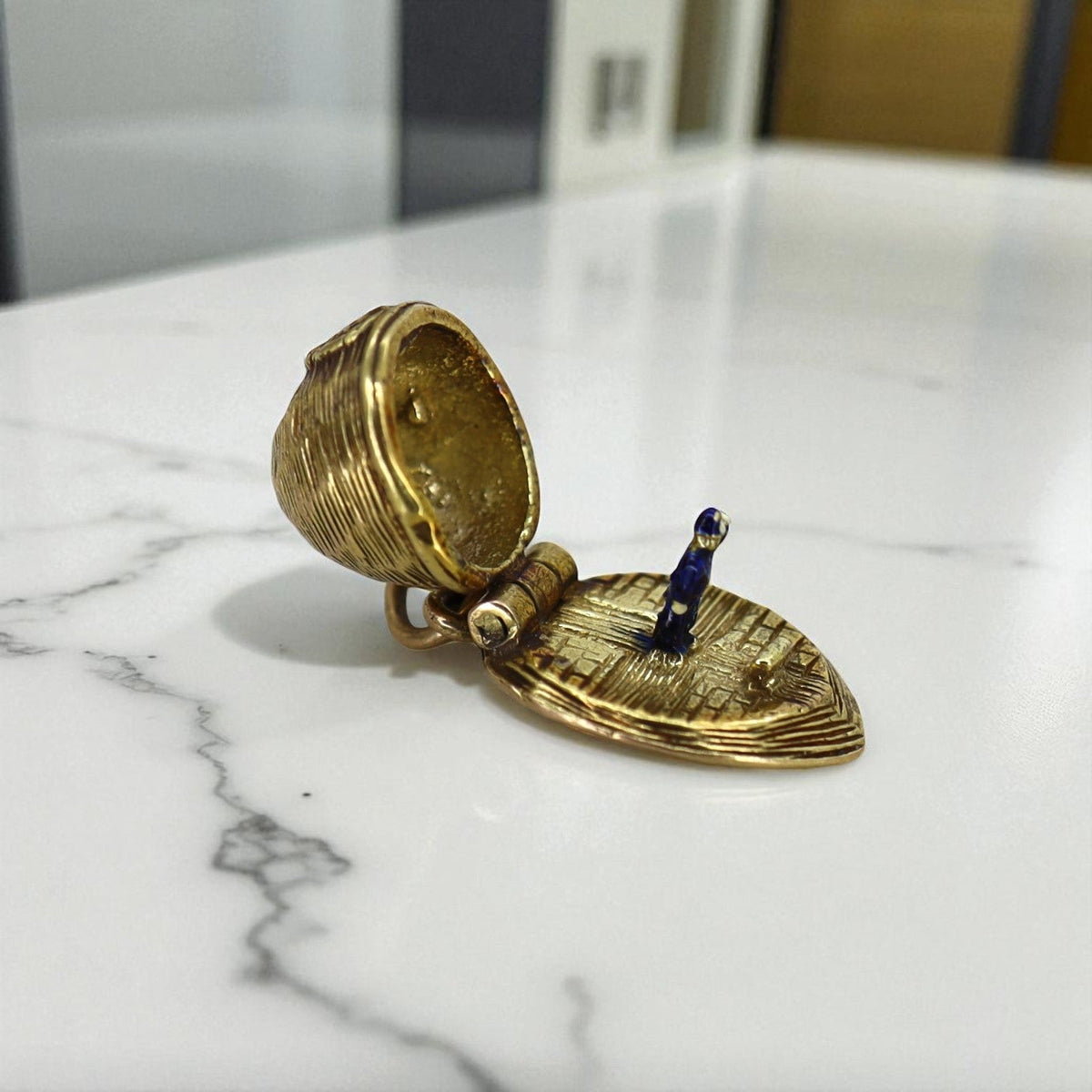 Hallmarked 9k Gold Fireman Hat Charm - Petra Star