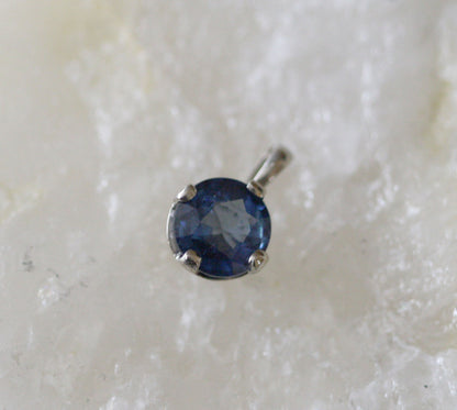 Simple Sapphire Pendant