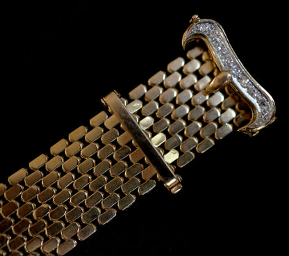 Retro Diamond Buckle Bracelet circa 1940 in 18k Gold 75.5 Grams - DK157