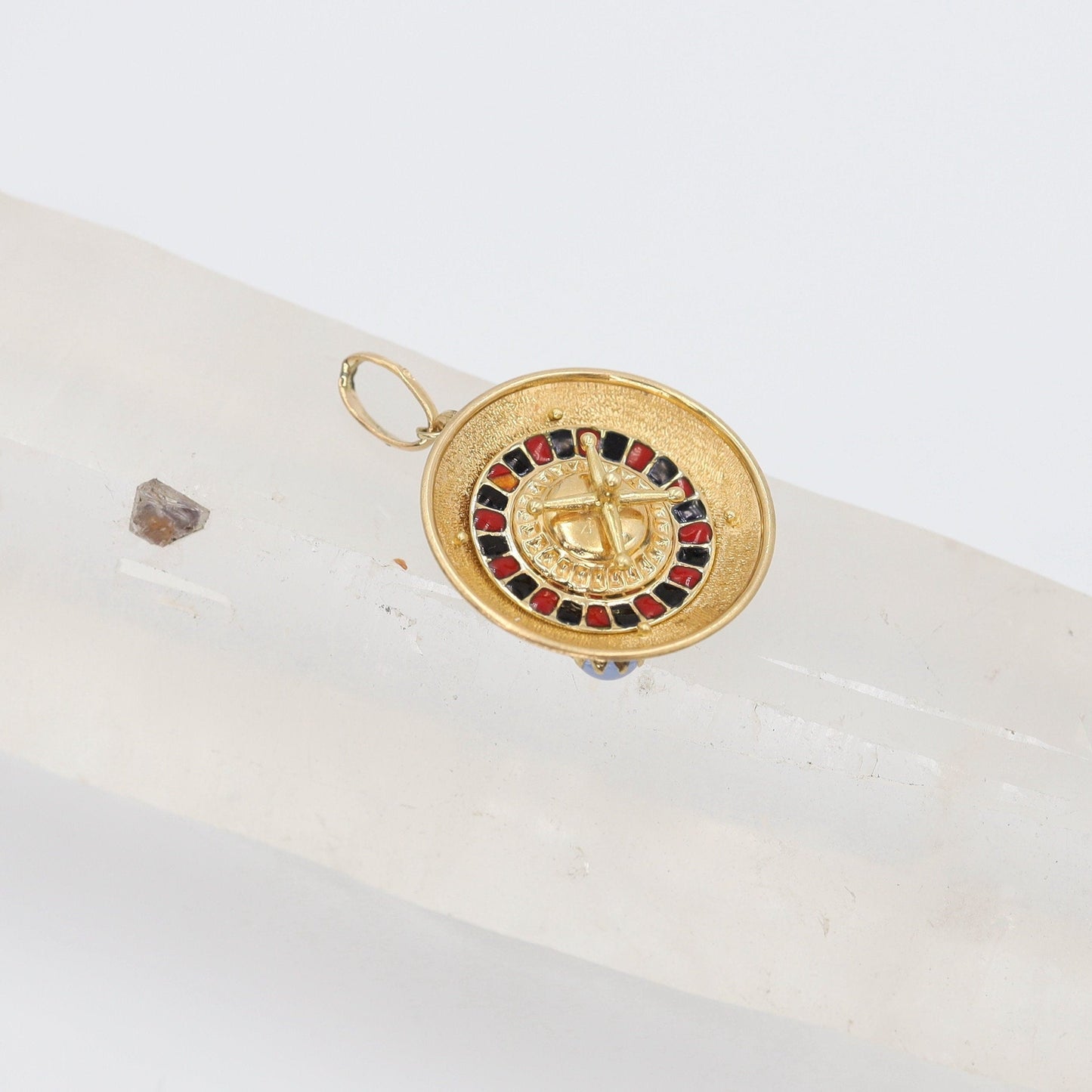 Vintage Roulette Wheel Charm / Pendant in 18k Yellow Gold - DK467