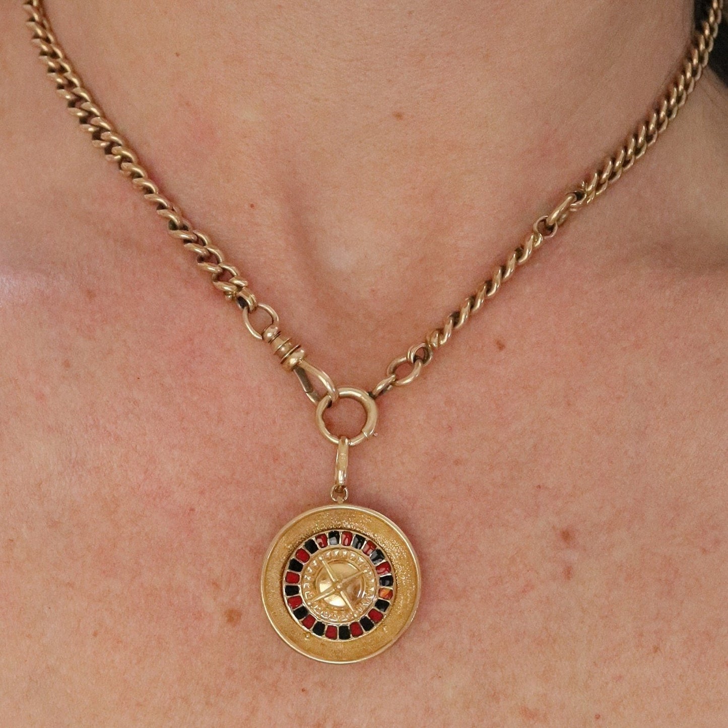 Vintage Roulette Wheel Charm / Pendant in 18k Yellow Gold - DK467