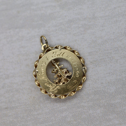 Vintage Christmas Day Circle Charm in 14k Gold- LM102D