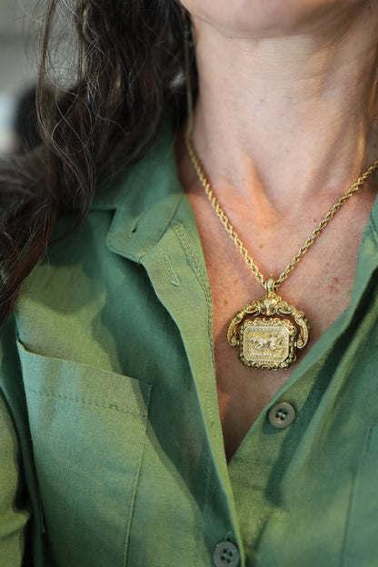 Amazing Victorian Carnelian Hunting Fob in 15k Yellow Gold