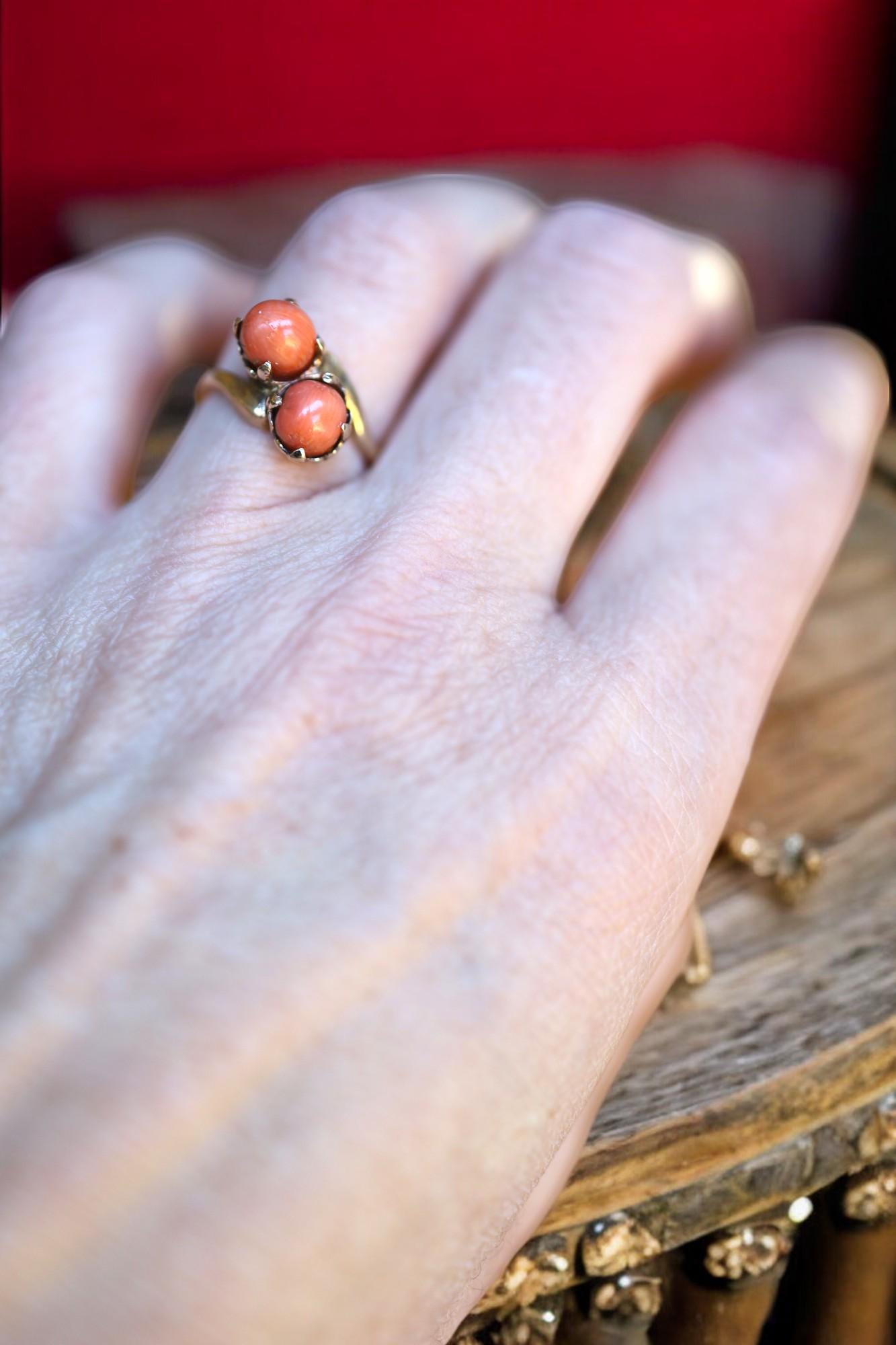 Antique Coral Cameo Ring 10k Yellow Gold