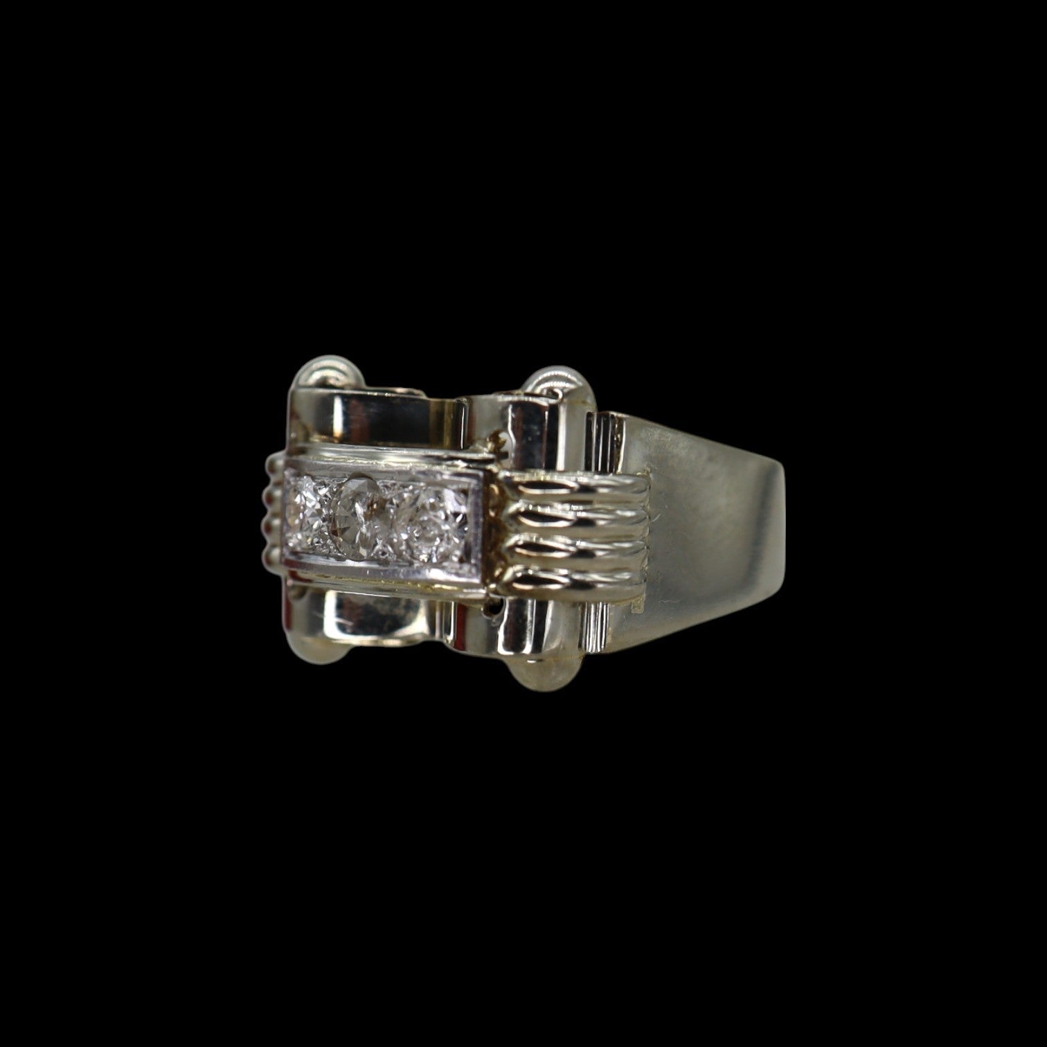Italian Retro White Gold Three-Diamond Ring 0.35 cts Diamonds - Petra Star