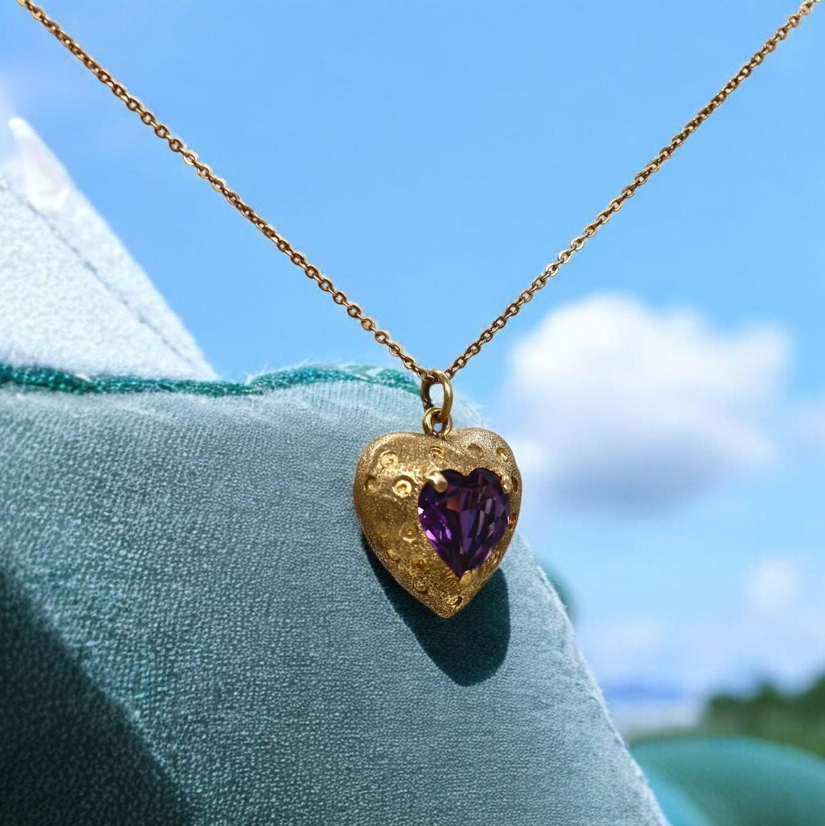Mid-Century 14K Gold Amethyst Puffy Heart Pendant - Petra Star