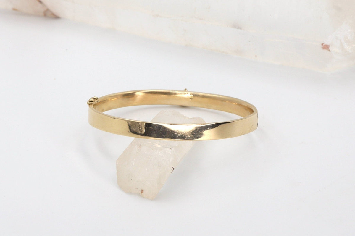 Mid-Century 14k Gold Hummingbird Bangle Bracelet - Petra Star