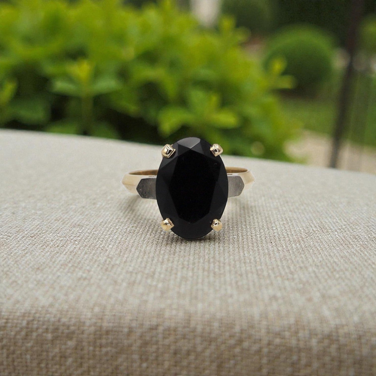 Mid-Century Onyx Solitaire Ring - Petra StarRing