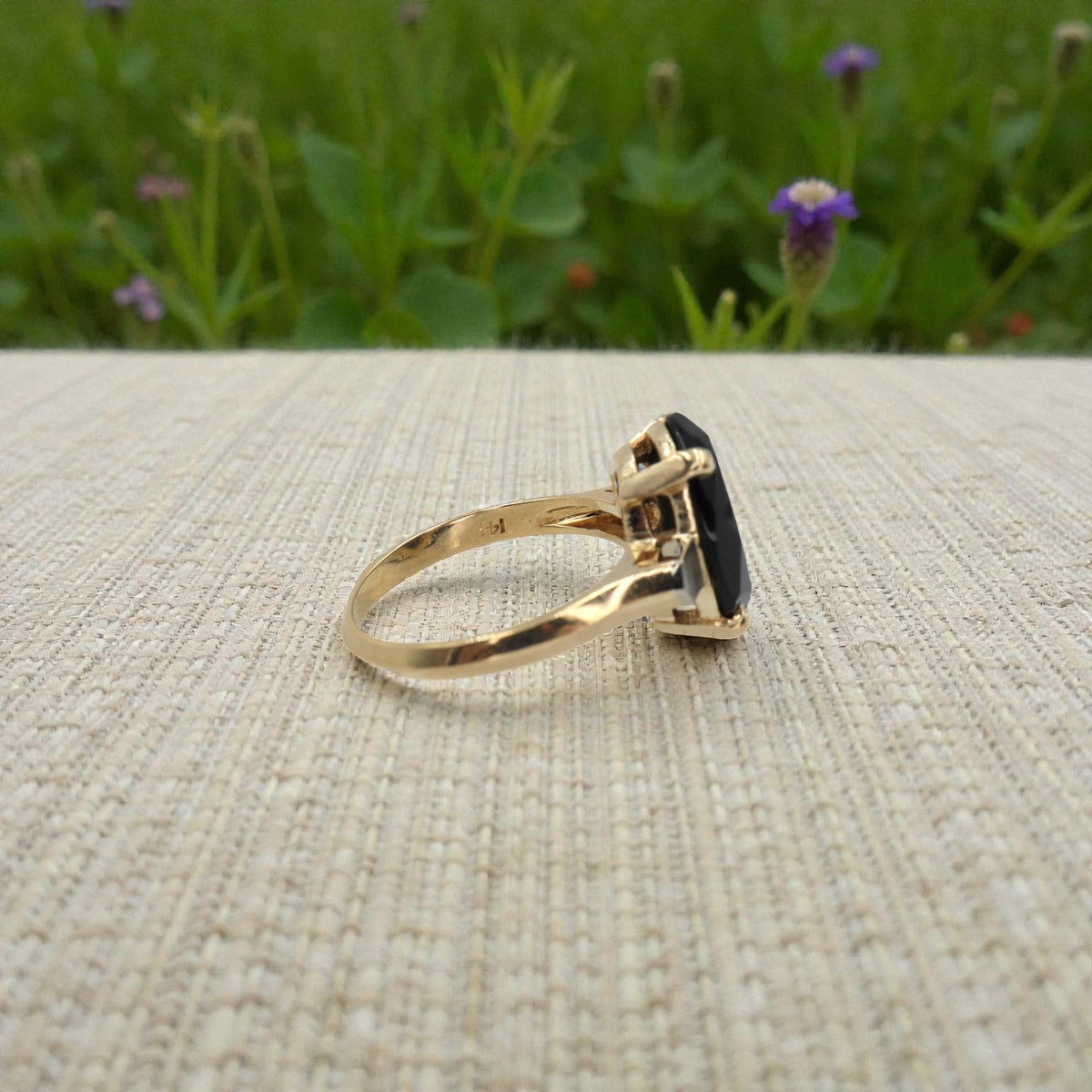 Mid-Century Onyx Solitaire Ring - Petra StarRing