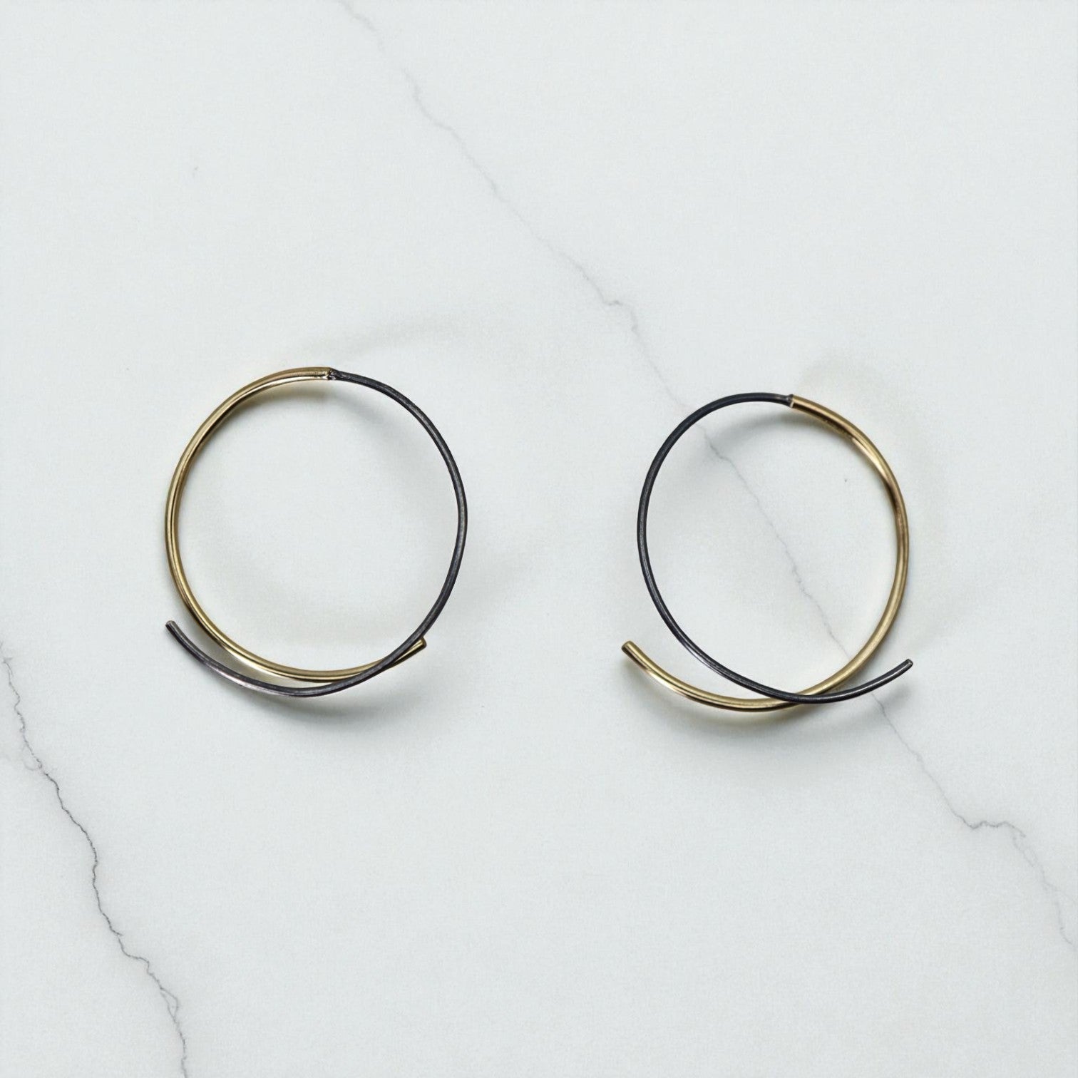 Mixed-Metal Ribbon Hoop Earrings - Petra Star