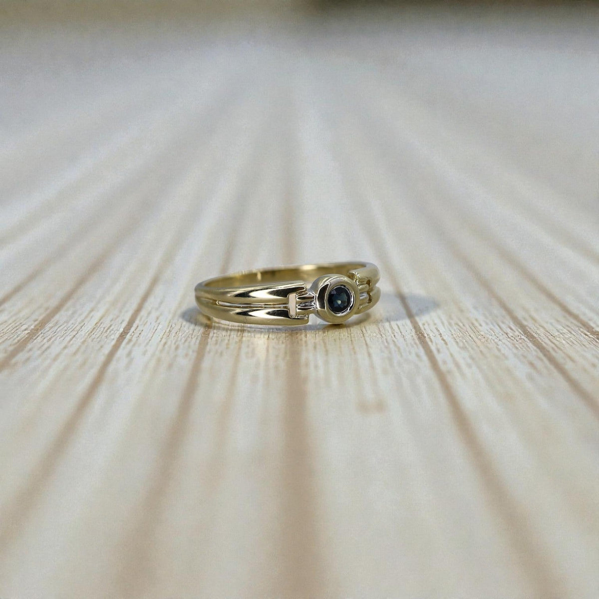 Modern Vintage Sapphire Ring – 8k Yellow & White Gold, Marked 333, Size 9 - Petra Star