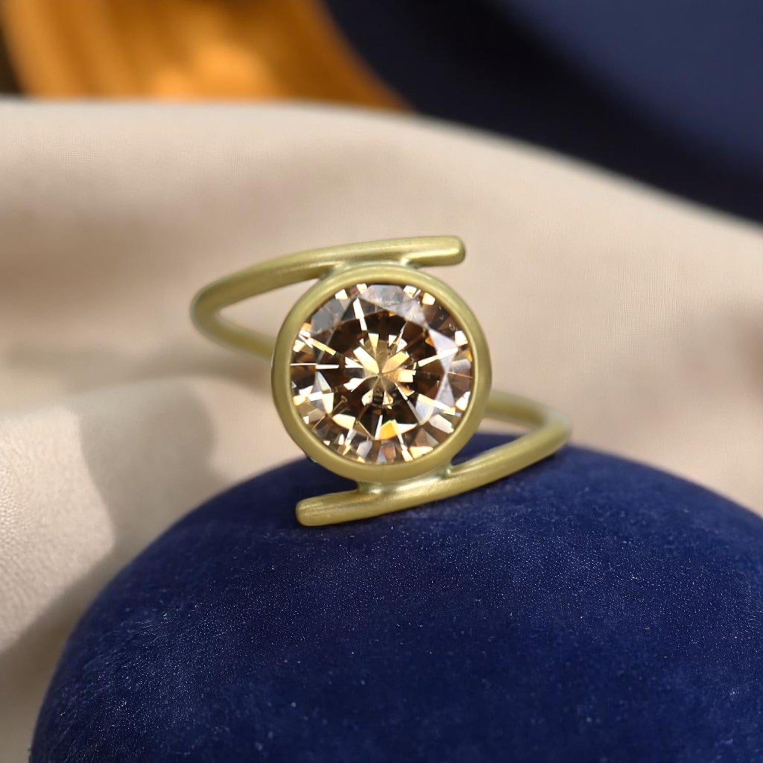 Peach Zircon Ring in 18K Gold Petra Star Design - Petra Star
