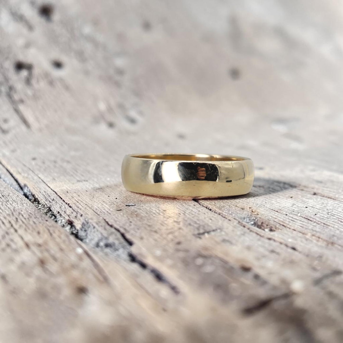 14K Yellow Gold Estate Wedding Band | 5mm | Size 8 | Ca. 2010 - Petra Star