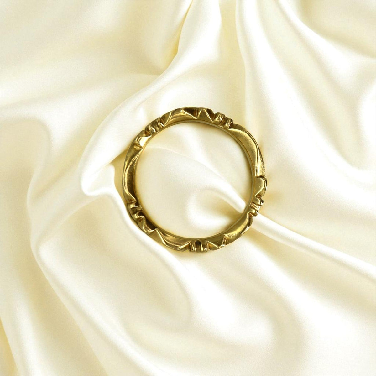 RARE - Georgian White-Enamel Memento Mori Mourning Rings 1741 - Petra Star
