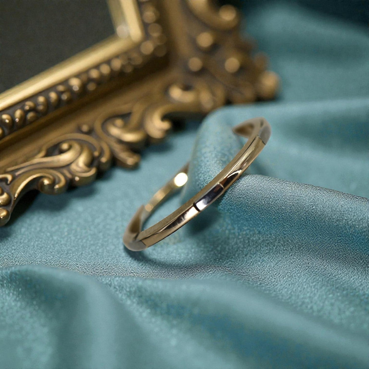 Retro 14k Rose and White Gold Band 1.8MM - Petra Star