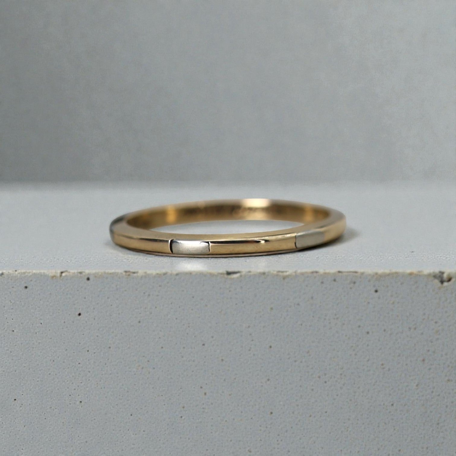 Retro 14k Rose and White Gold Band 1.8MM - Petra Star