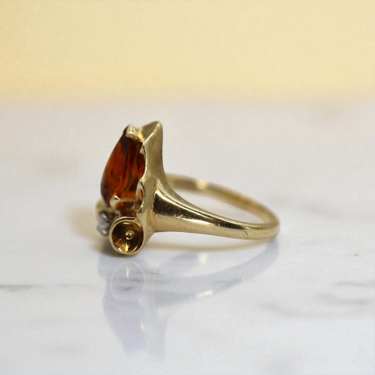 Retro Citrine Heart Ring - Petra Star