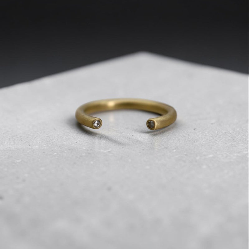 18k Gold Open Tube Diamond-Capped Band with Satin Finish, Sustainable Diamonds, Modern Minimalism