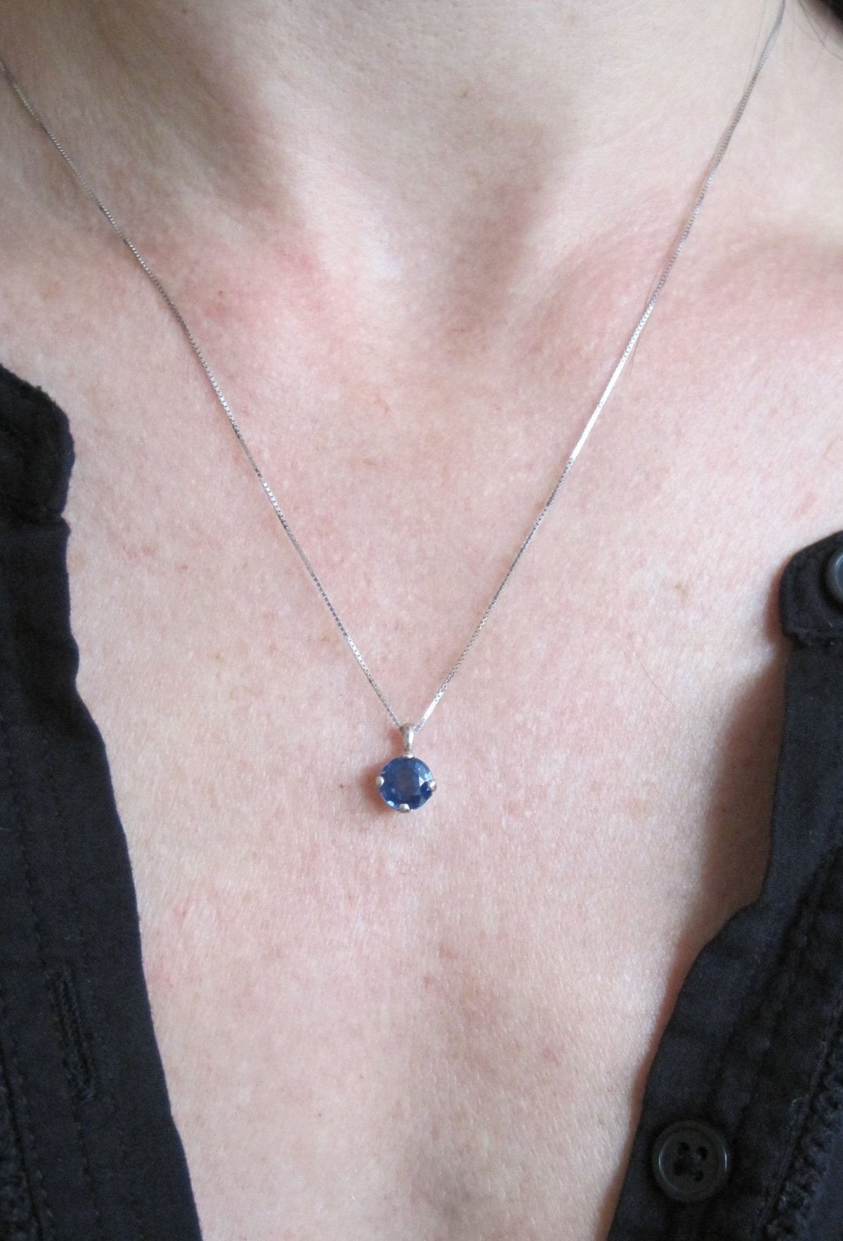 Simple Sapphire Pendant - Petra Star